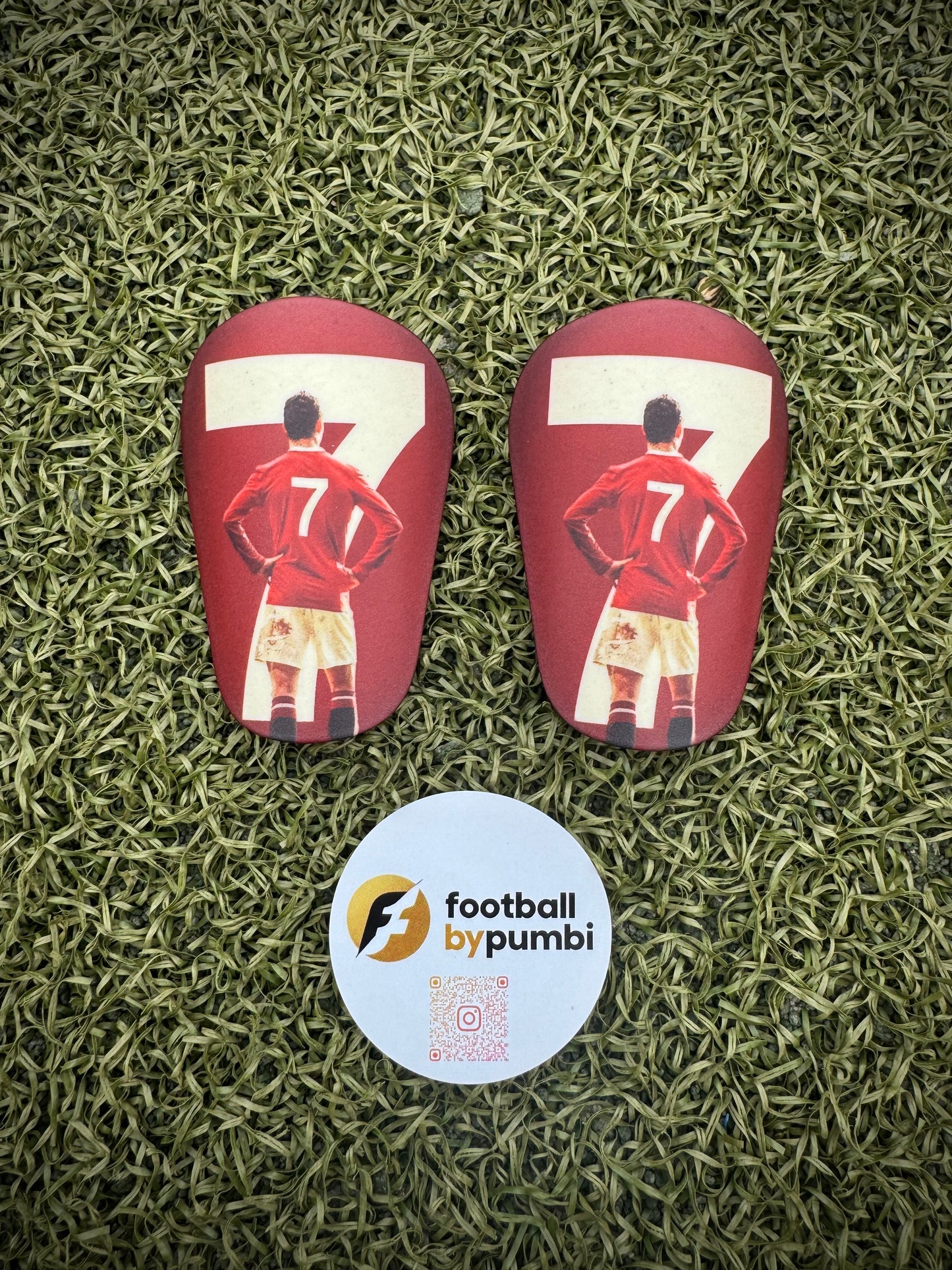 Shin Pads Mini 8*5CM Cristiano Style versch. Designs inkl. FBP Samttasche
