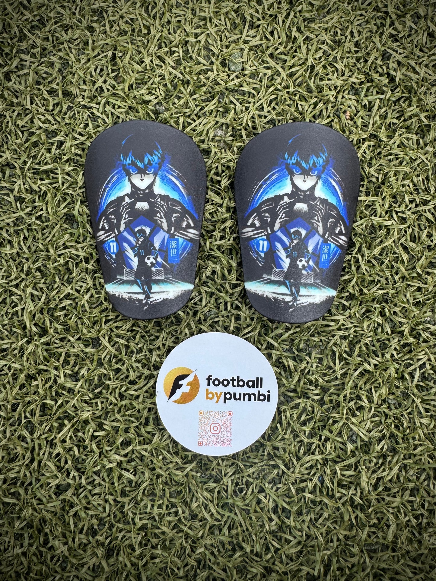 Shin Pads in 7 coolen Designs Mini 8*5CM inkl. FBP Samttasche