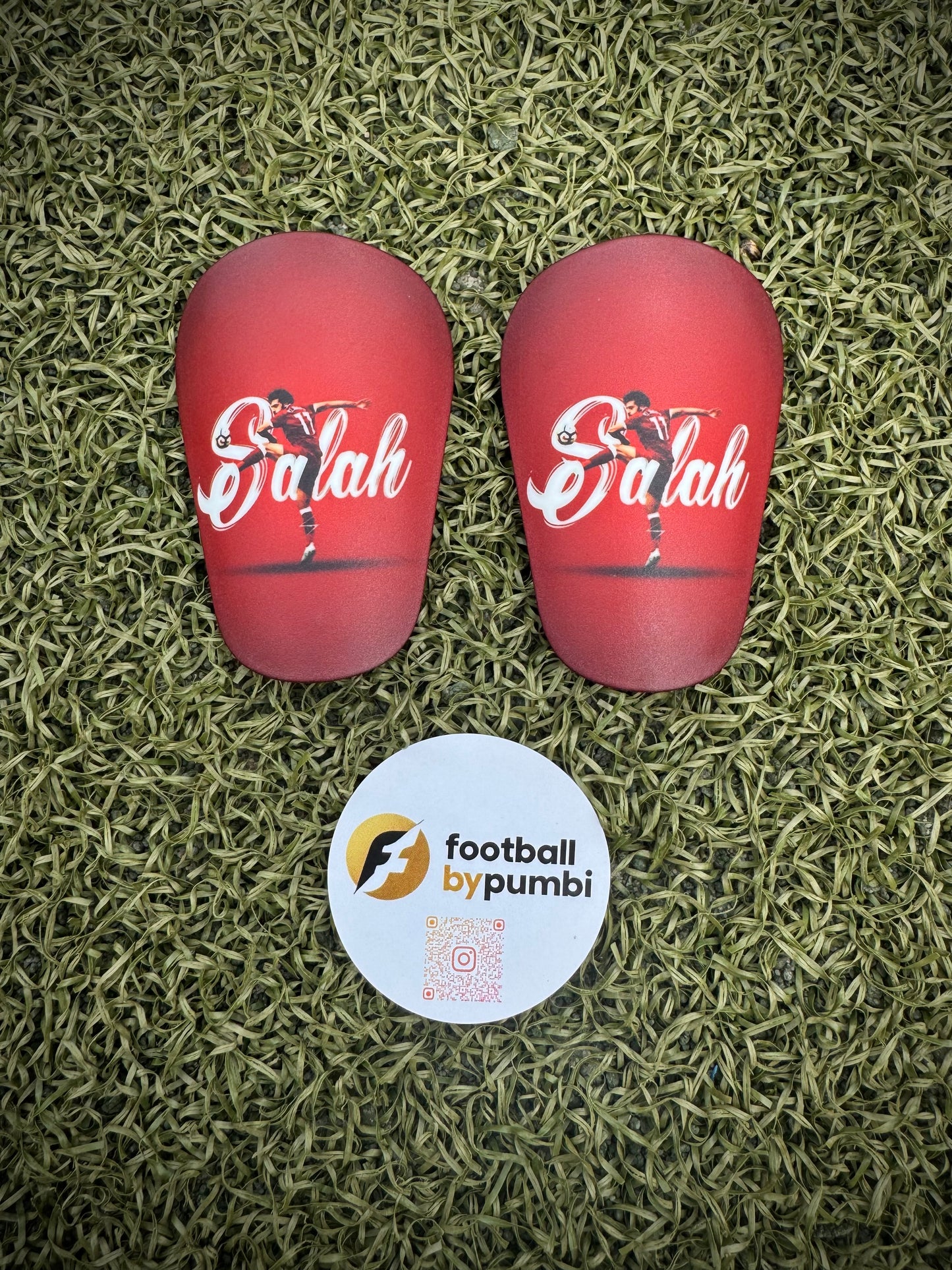 Shin Pads Player Mini 8*5CM inkl. FBP Samttasche